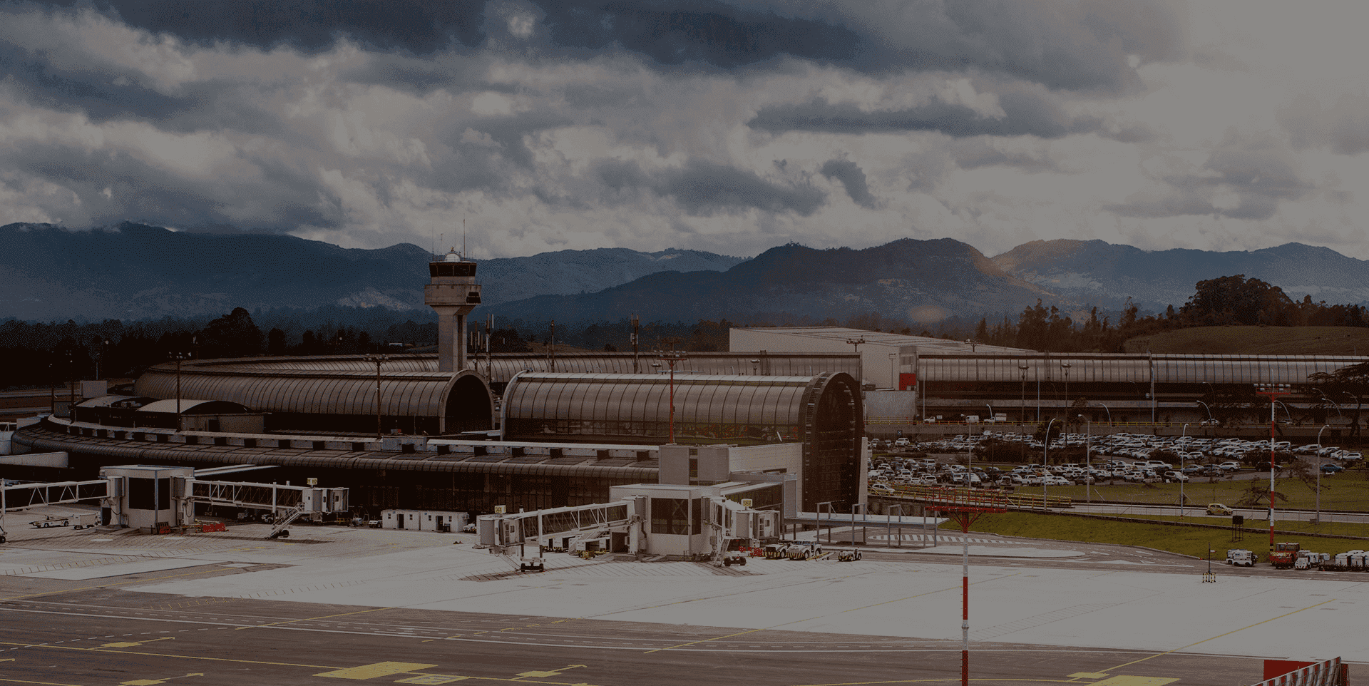 La  construcción del aeropuerto José maría Córdoba, en Medellín.